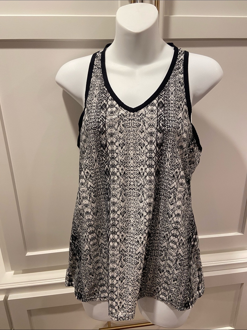 Athleta Black & White Printed Racerback Tank